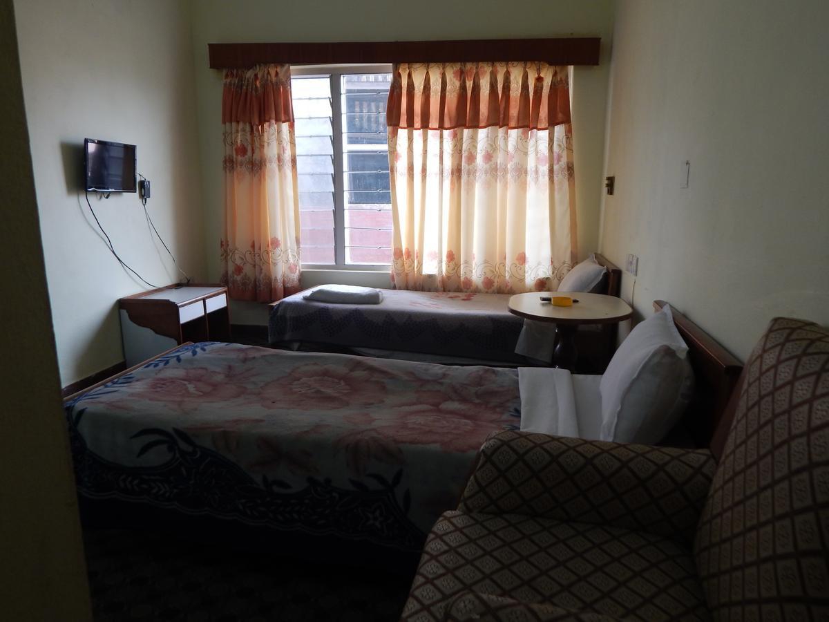 Hotel Marigold Pokhara Exteriör bild