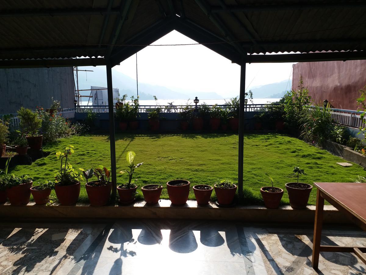 Hotel Marigold Pokhara Exteriör bild