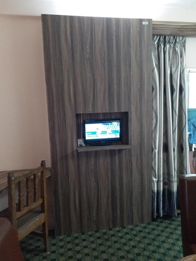 Hotel Marigold Pokhara Exteriör bild