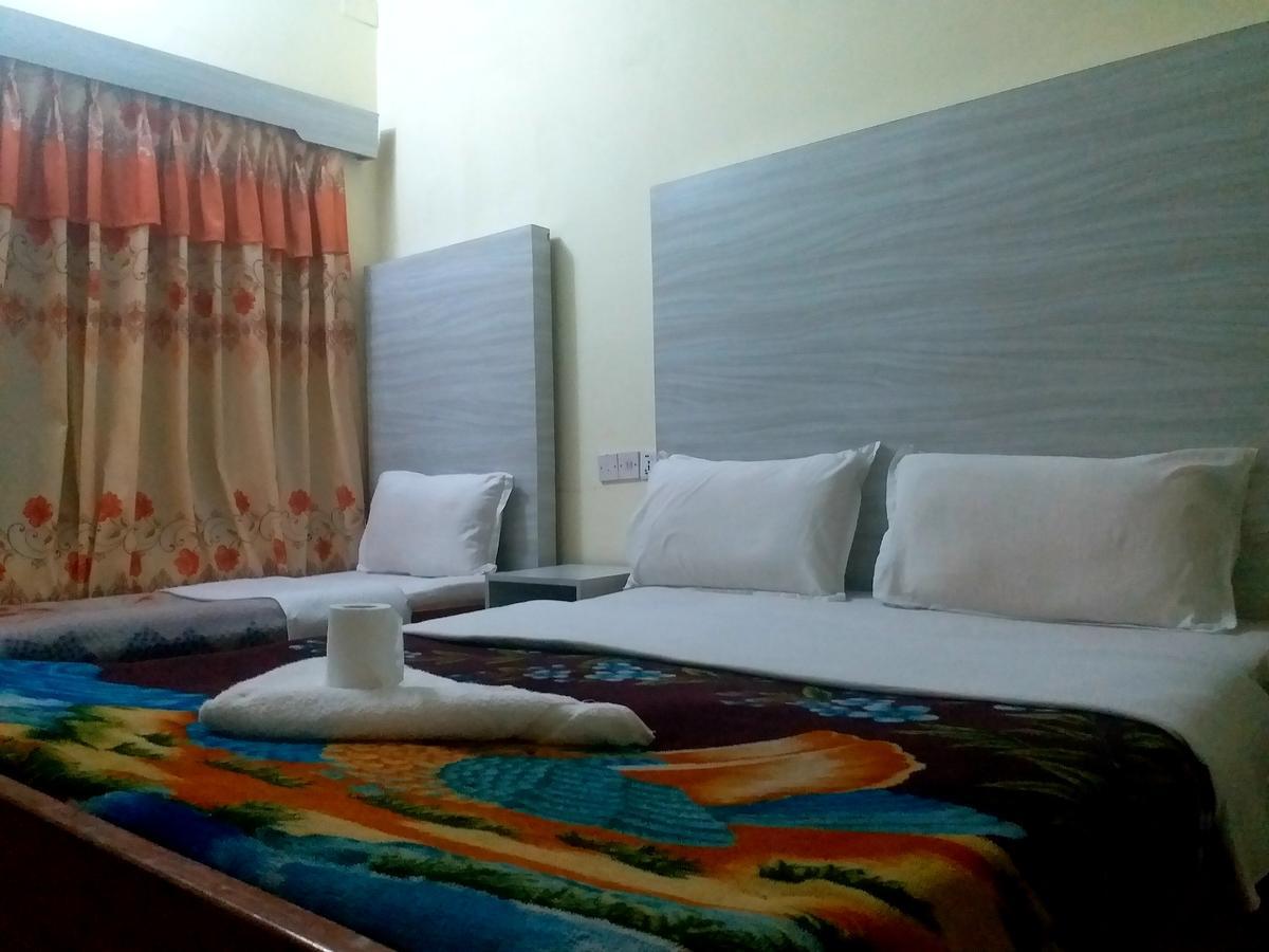Hotel Marigold Pokhara Exteriör bild